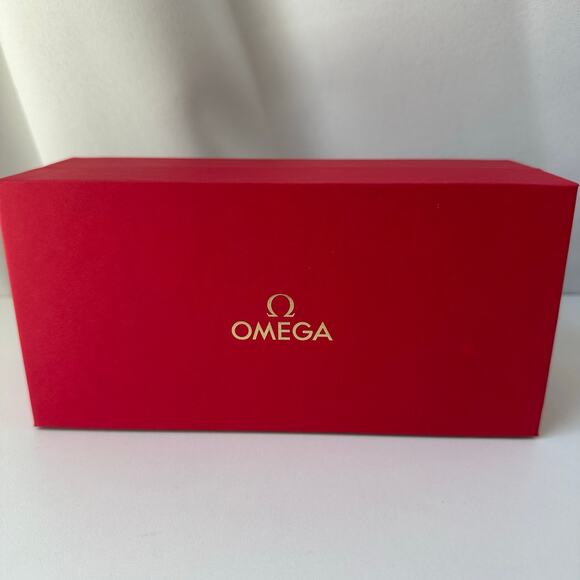 Omega Cat Eye Sunglasses - Gold/Black/Brown Gradient - Quiet Luxury, Designer main image 4